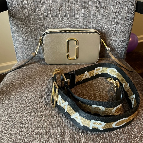 Marc Jacobs Handbags - 🎁 NWOT Authentic Marc Jacobs Snapshot